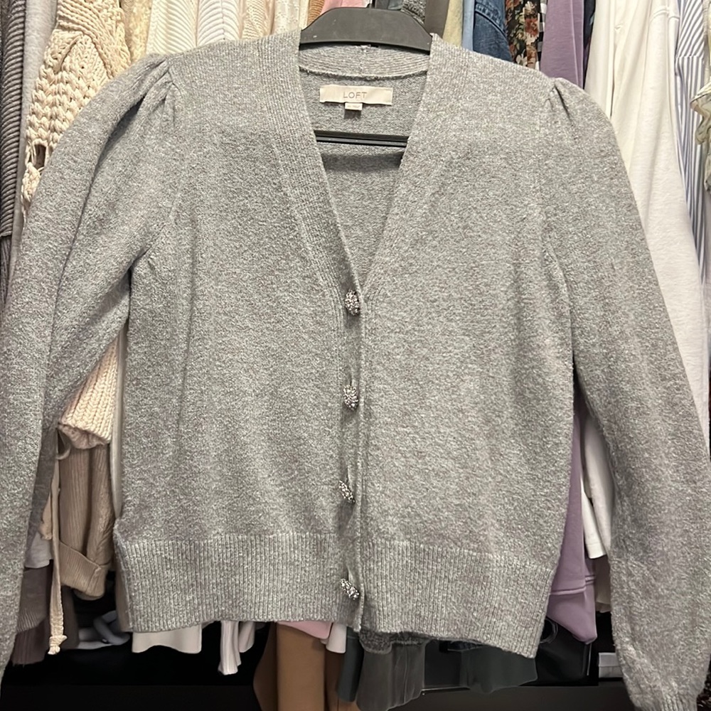 Loft sweater with puff sleeves